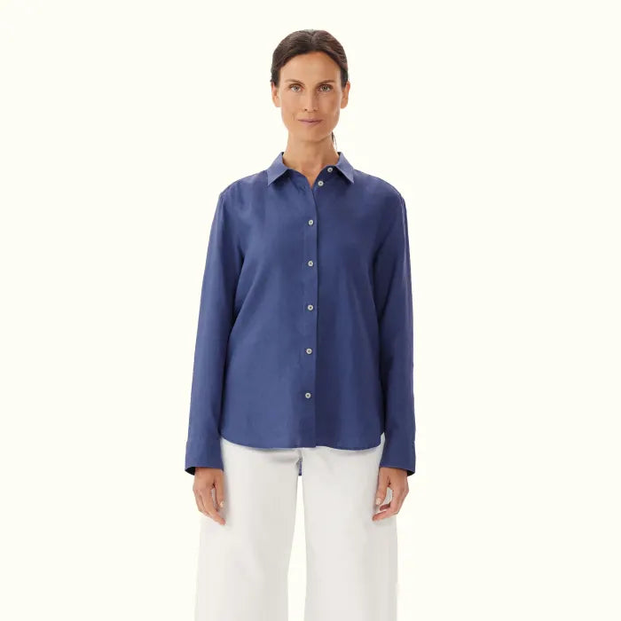 Women’s racerback tops for sporty style -R.M.Williams - Highgate Shirt - Linen - Blue