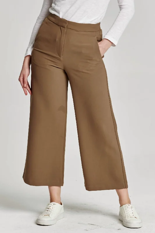 Women’s ripped jeans for edgy look -Denali Trouser In Brown