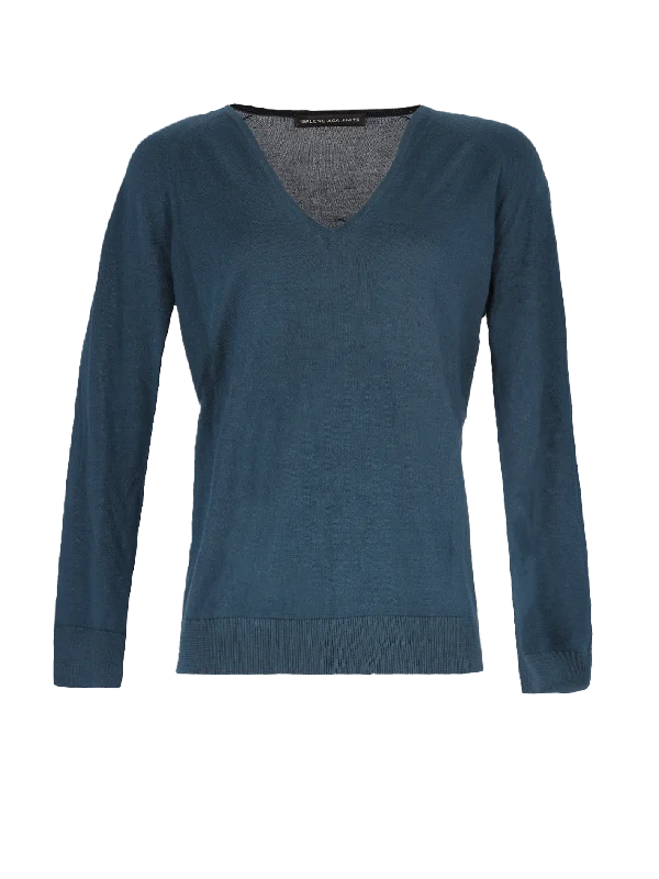 Women’s cami tops for layering outfits -silk-cashmere v-neck sweater